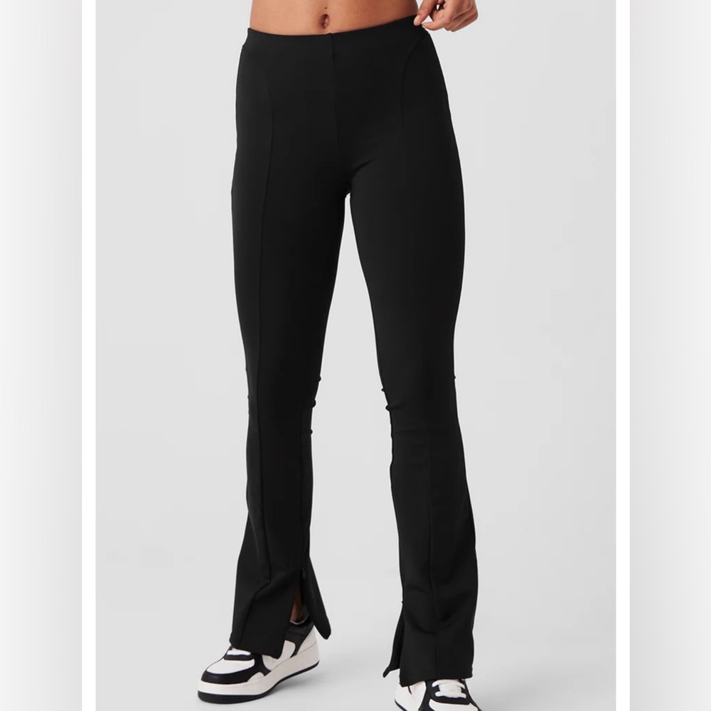 Alo Yoga 7/8 hi waist zip it flare legging